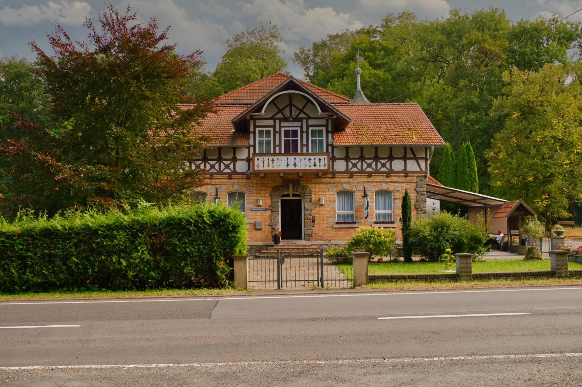 Hotel Waldhaus Romhild 外观 照片